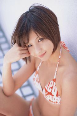 日本男吃奶玩乳30分钟视频